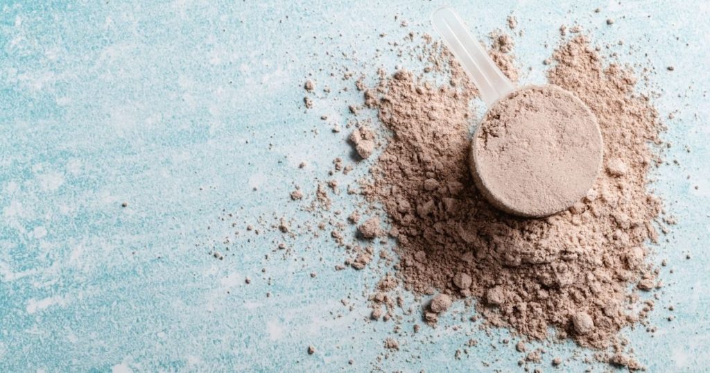 COMBIEN DE PROTÉINE PAR JOUR?